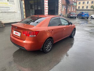 2009 Kia Cerato I Рестайлинг, оранжевый, 550000 рублей, вид 4