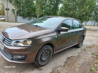 2016 Volkswagen Polo V Рестайлинг, коричневый, 1000000 рублей, вид 2