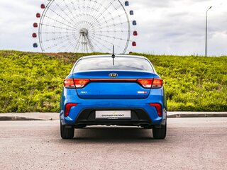 2017 Kia Rio IV, синий, 1130000 рублей, вид 4