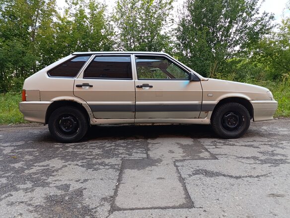 2005 Lada (ВАЗ) 2114, золотистый, 160000 рублей