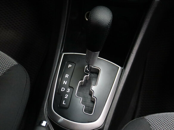 2013 Hyundai Solaris I, белый - вид 19