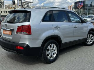 2012 Kia Sorento II Рестайлинг, серебристый, 1250000 рублей, вид 3