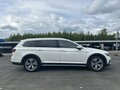 2020 Volkswagen Passat Alltrack B8 Рестайлинг, белый, 3000000 рублей - вид 4