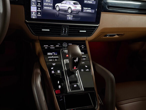 2019 Porsche Cayenne III, коричневый - вид 6