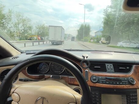 2007 Mercedes-Benz CLS 350 I (C219), пурпурный, 1050000 рублей, вид 5