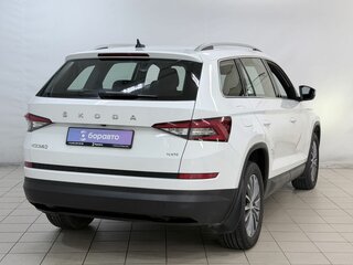 2021 Skoda Kodiaq I, белый, 2680000 рублей, вид 4