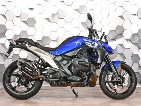 2025 BMW R 1300 R, синий, 2299000 рублей, вид 3