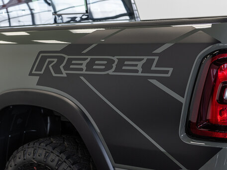 2026 Ram 1500 Crew Cab V Рестайлинг, чёрный, 8590000 рублей, вид 1