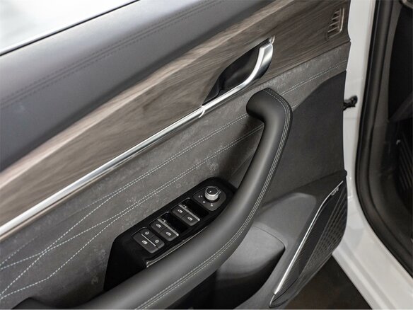 2026 Geely Monjaro I Рестайлинг, белый, 5012716 рублей - вид 8