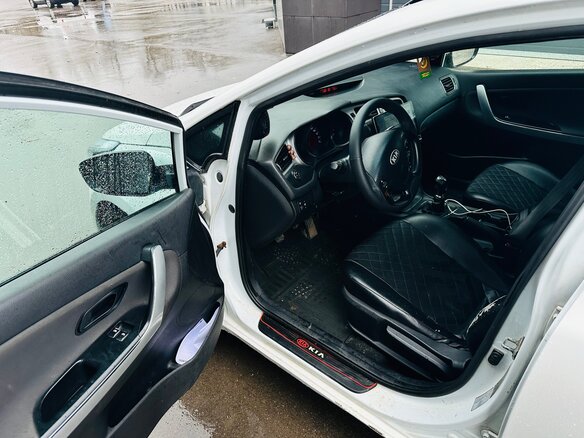 2014 Kia Ceed II, жёлтый, 560000 рублей - вид 6