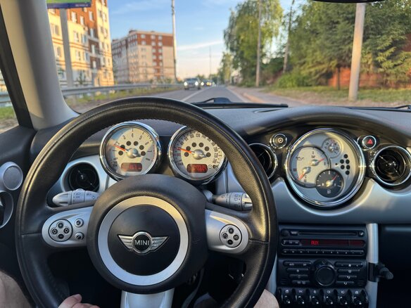 2003 Mini Hatch Cooper S I (R50), синий, 1100000 рублей - вид 15
