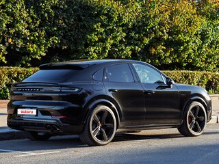 2025 Porsche Cayenne S E-Hybrid Coupé III Рестайлинг, чёрный, 17850000 рублей, вид 3
