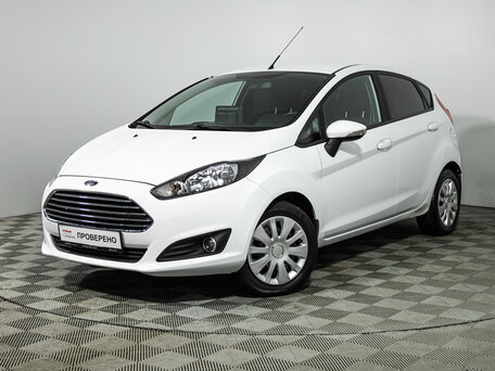 2016 Ford Fiesta Mk6 Рестайлинг, белый, 929700 рублей, вид 1