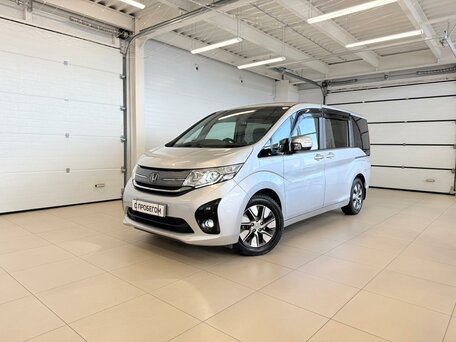 Honda Stepwgn V