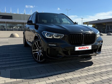 2018 BMW X5 40i IV (G05/G18), чёрный, 6500000 рублей, вид 3