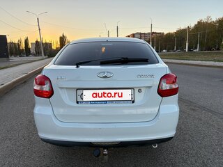 2015 Lada (ВАЗ) Granta I, белый, 365000 рублей, вид 4