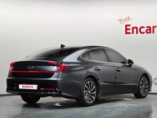 2022 Hyundai Sonata VIII (DN8), чёрный, 2250000 рублей, вид 2