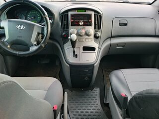 2011 Hyundai Grand Starex I, серый, 555555 рублей, вид 5