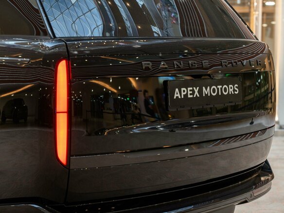2026 Land Rover Range Rover P400 MHEV V, чёрный, 21990000 рублей - вид 34