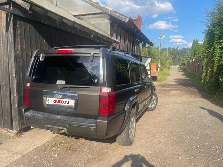 2005 Jeep Commander, серый, 850000 рублей, вид 2