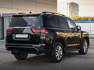 2023 Toyota Land Cruiser 300 Series, чёрный, 13327400 рублей, вид 5