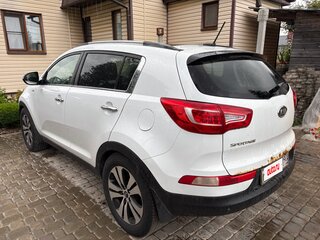 2011 Kia Sportage III, белый, 1300000 рублей, вид 5