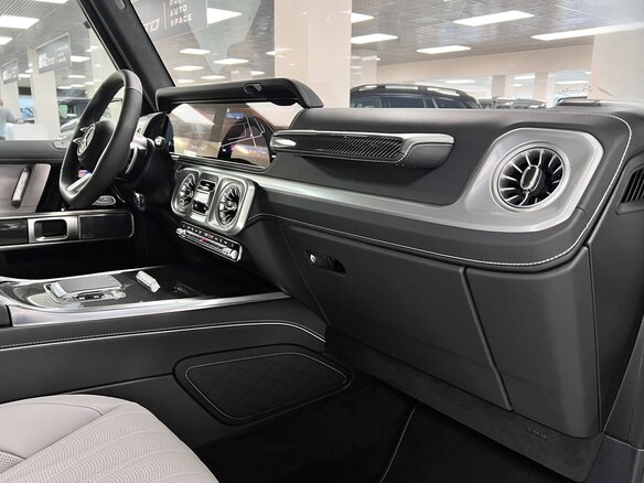 2026 Mercedes-Benz G-Класс 450 d III (W465) Рестайлинг, зелёный, 26499000 рублей - вид 30