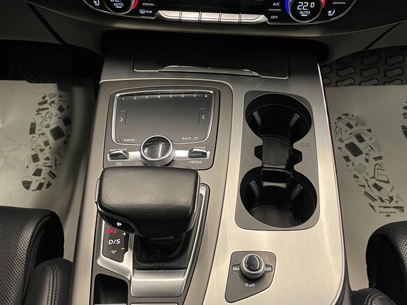 2015 Audi Q7 II (4M), чёрный, 2800000 рублей - вид 21