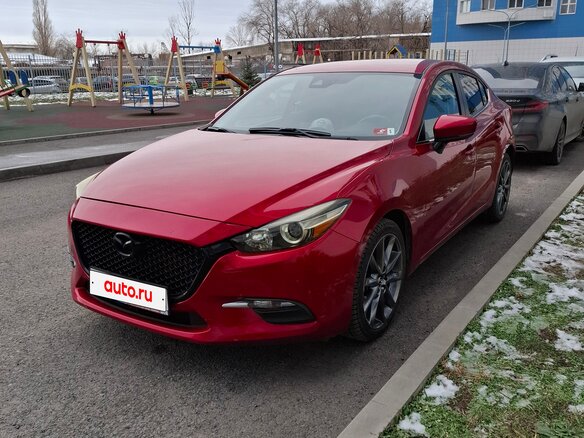 2017 Mazda 3 III (BM) Рестайлинг, красный, 1500000 рублей