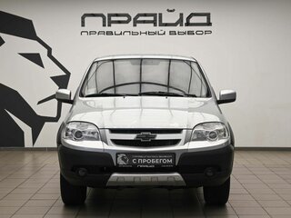 2013 Chevrolet Niva I Рестайлинг, серебристый, 445000 рублей, вид 2