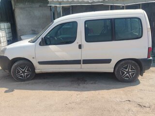 2008 Peugeot Partner I Рестайлинг, белый, 280000 рублей, вид 4