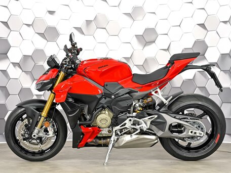 2025 Ducati Streetfighter V4, красный, 2790000 рублей, вид 4