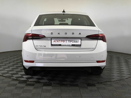 2020 Skoda Octavia IV (A8), белый, 2165000 рублей, вид 5