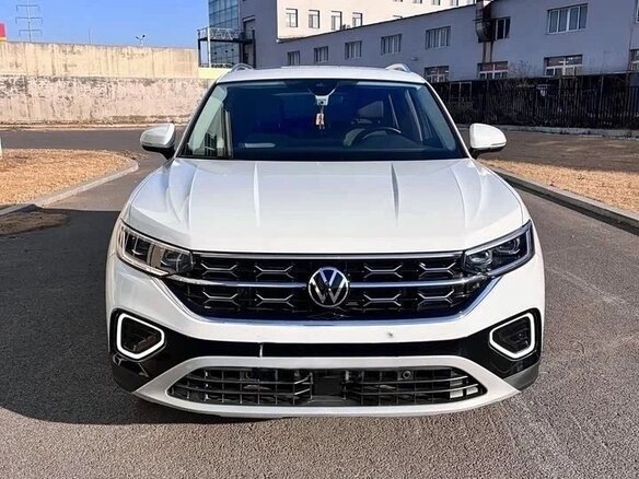 2022 Volkswagen Tayron I Рестайлинг, белый, 2485000 рублей - вид 1