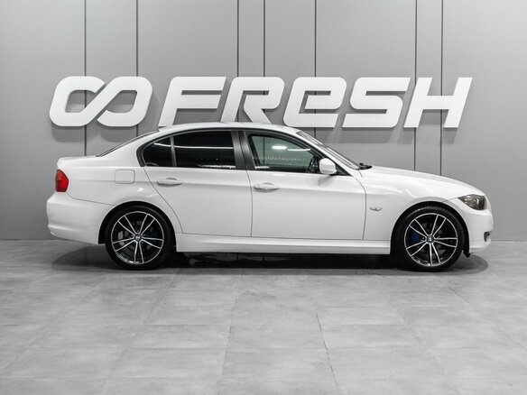 2011 BMW 3 серии 318i V (E90/E91/E92/E93) Рестайлинг, белый - вид 4