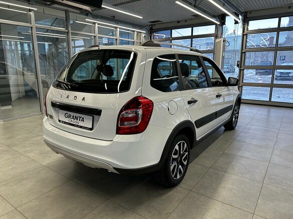 2026 Lada (ВАЗ) Granta Cross I Рестайлинг, белый, 1196000 рублей - вид 6