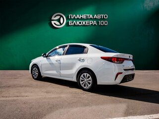 2020 Kia Rio IV, белый, 1430000 рублей, вид 5