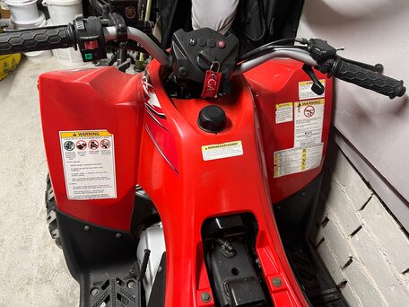 2012 Arctic Cat 90 Series, красный, 200000 рублей, вид 4