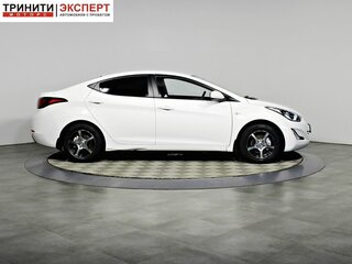 2014 Hyundai Elantra V (MD), белый, 997000 рублей, вид 4
