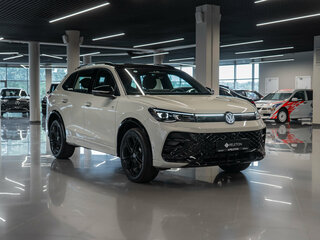 2026 Volkswagen Tiguan L Pro III (China Market), бежевый, 5150000 рублей, вид 2