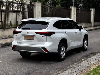 2026 Toyota Highlander IV (XU70), белый, 6611208 рублей, вид 5