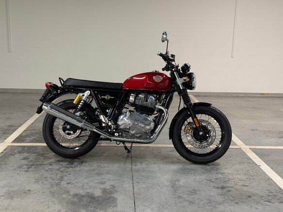 2026 Royal Enfield Interceptor, красный, 699000 рублей
