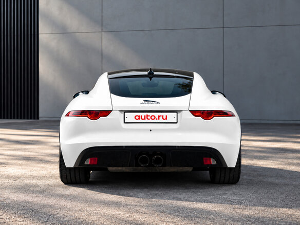 2017 Jaguar F-Type I Рестайлинг, белый, 4499000 рублей - вид 3