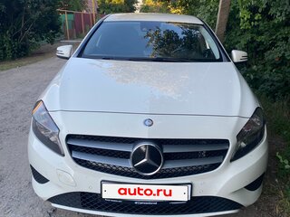 2013 Mercedes-Benz A-Класс 180 III (W176), белый, 1350000 рублей, вид 2