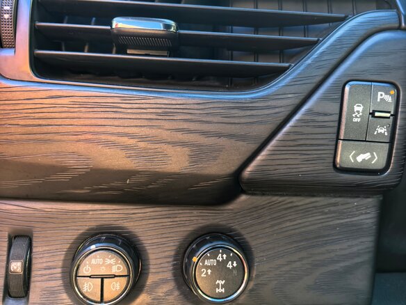 2016 Chevrolet Tahoe IV, коричневый, 3899000 рублей - вид 25