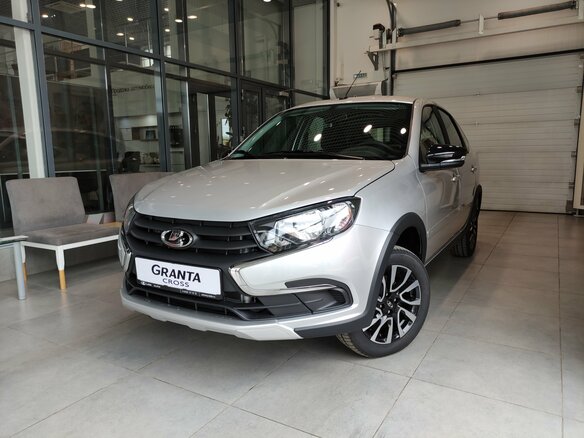 2026 Lada (ВАЗ) Granta Active Cross I Рестайлинг, серебристый, 1226000 рублей