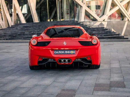 2010 Ferrari 458 Italia, красный, 16500000 рублей, вид 5