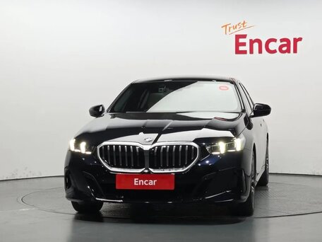 2026 BMW 5 серии 523d xDrive VIII (G60/G61/G68), синий, 8090000 рублей, вид 2