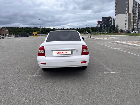 2011 Lada (ВАЗ) Priora I, белый, 255000 рублей, вид 4