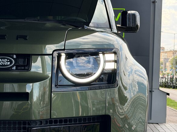 2025 Land Rover Defender 110 II, зелёный, 11500000 рублей - вид 5